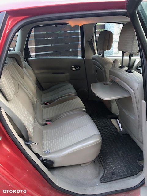 Renault Scenic - 8