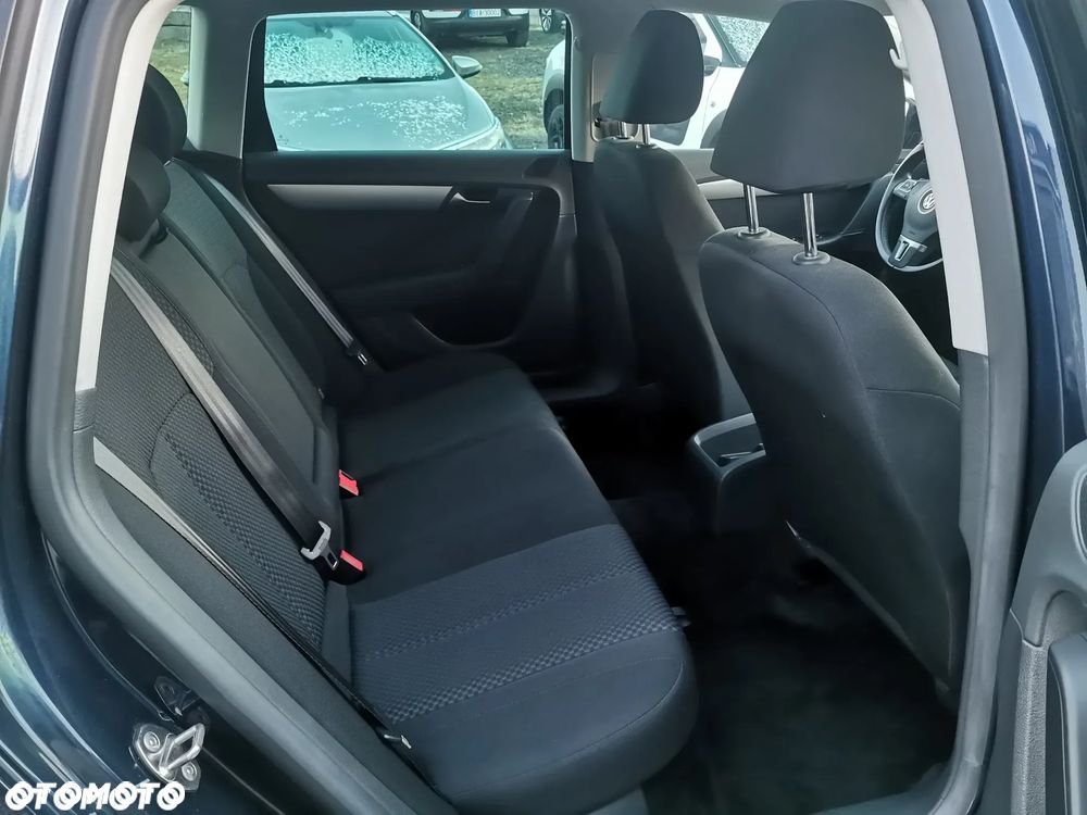 Volkswagen Passat Variant - 22