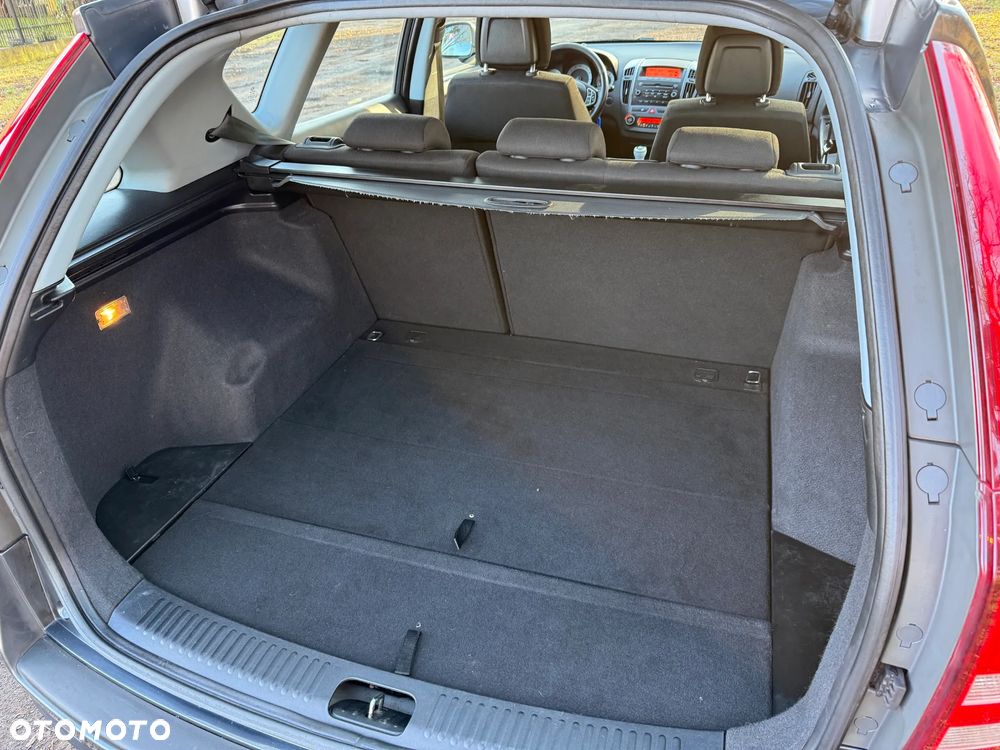 Kia Ceed 1.6 CRDi 90 Vision - 20