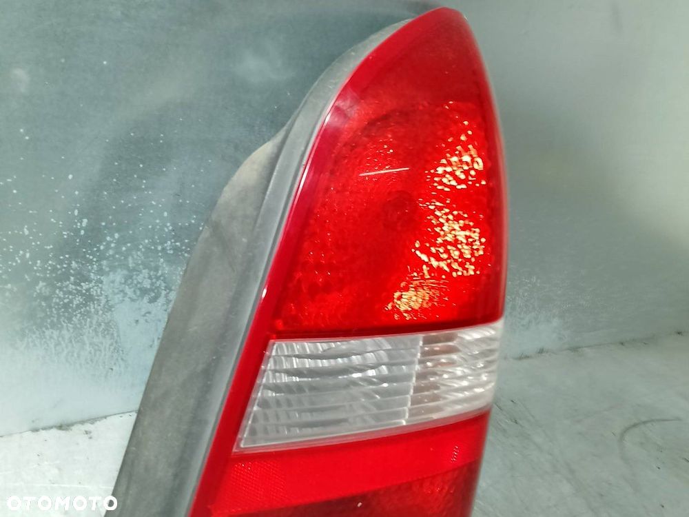 LAMPA TYLNA PRAWA NISSAN PRIMERA P12 89025237 SEDAN - 6