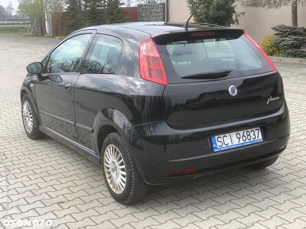 Fiat Grande Punto 1.4 16V Dynamic - 3