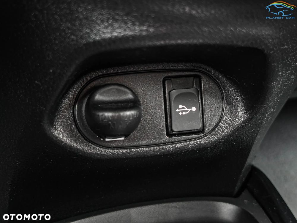Toyota Yaris 1.5 VVT-i Selection - 37