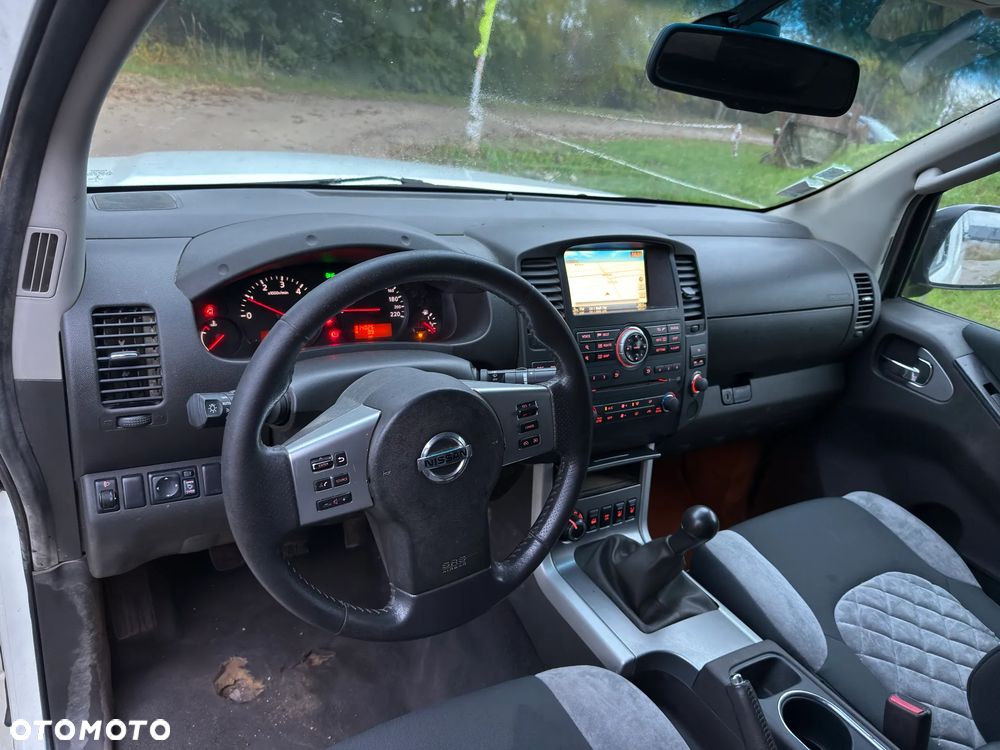 Nissan Navara SE - 14