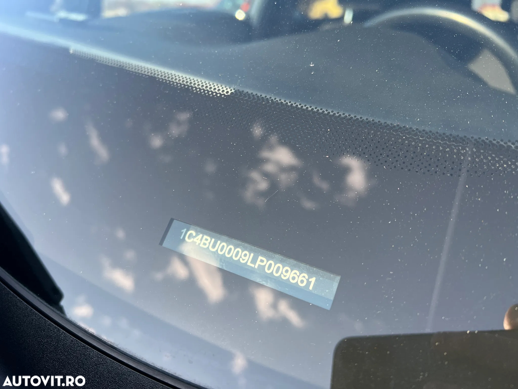 Jeep Renegade - 14