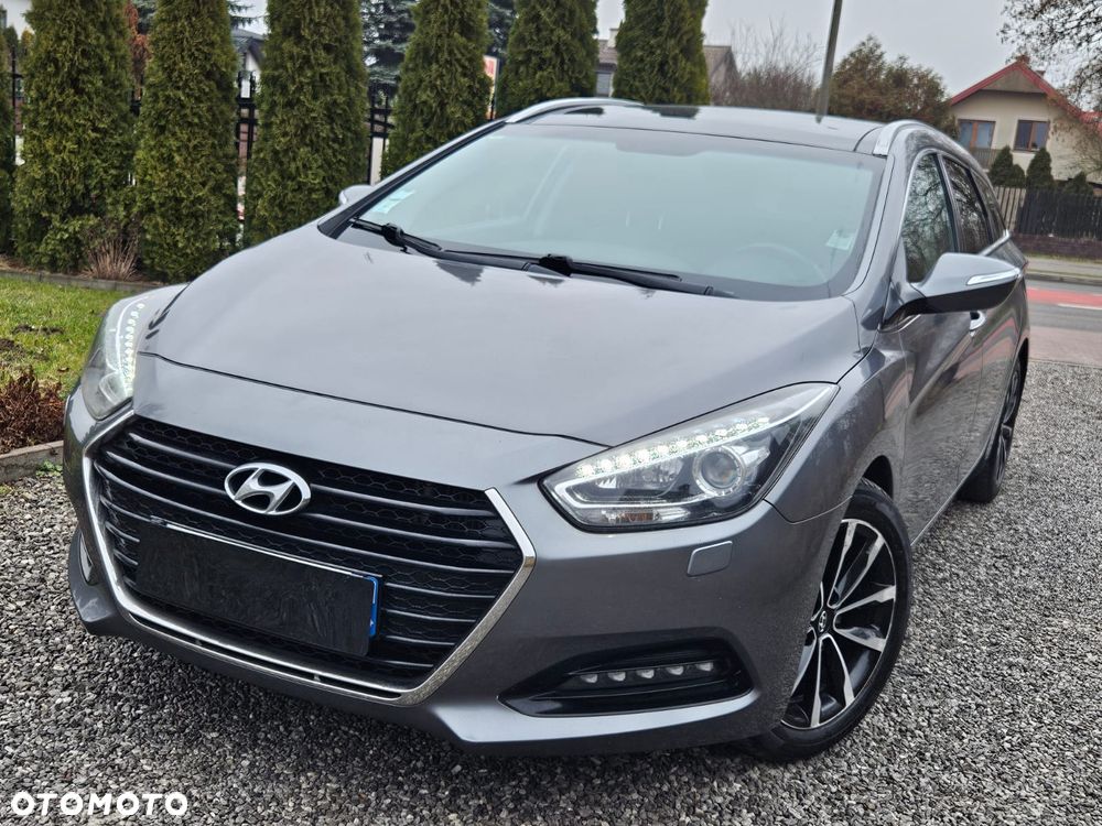 Hyundai i40 Kombi 1.7 CRDi DCT Trend - 2