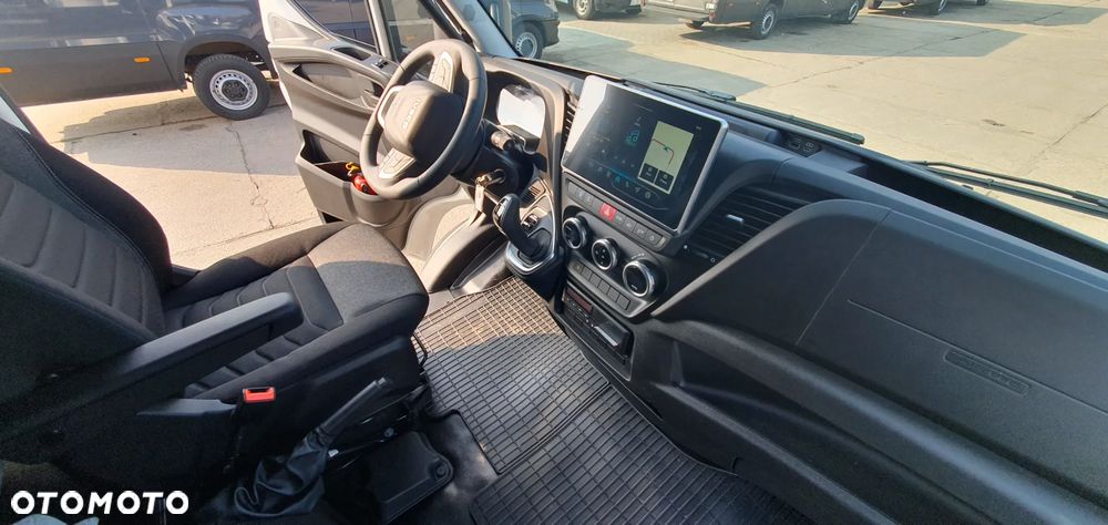 Iveco 70C18A8 Automat - 17