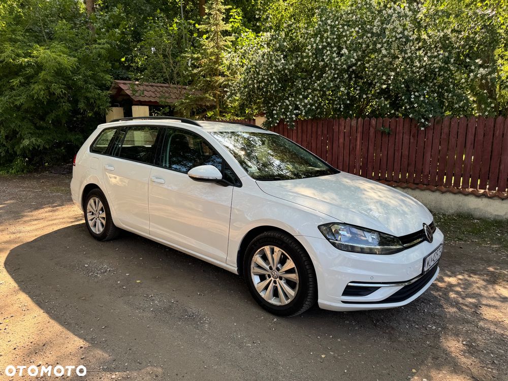 Volkswagen Golf - 24