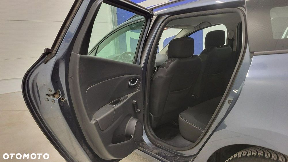 Renault Clio - 19