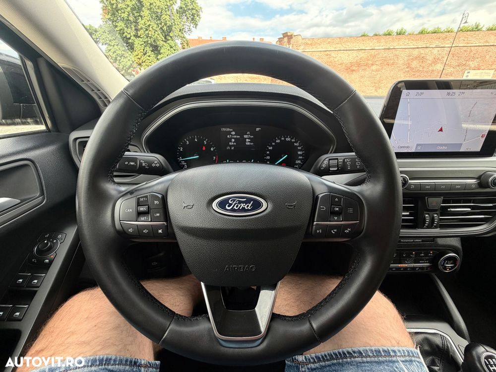 Ford Focus - 12