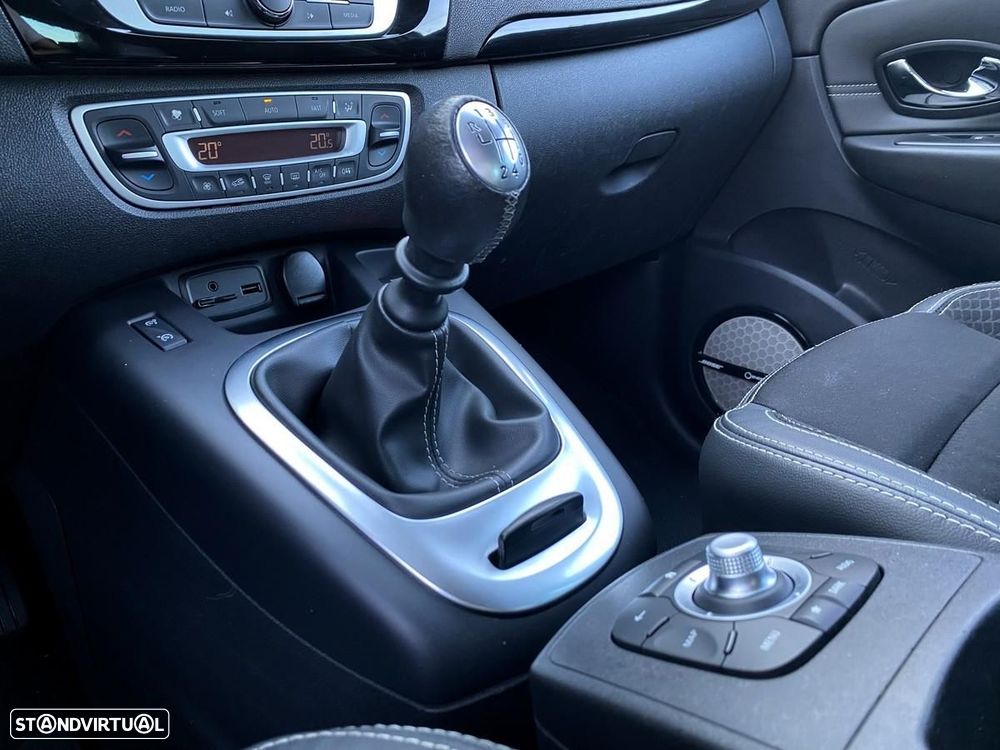 Renault Scénic 1.5 dCi Bose Edition SS - 23