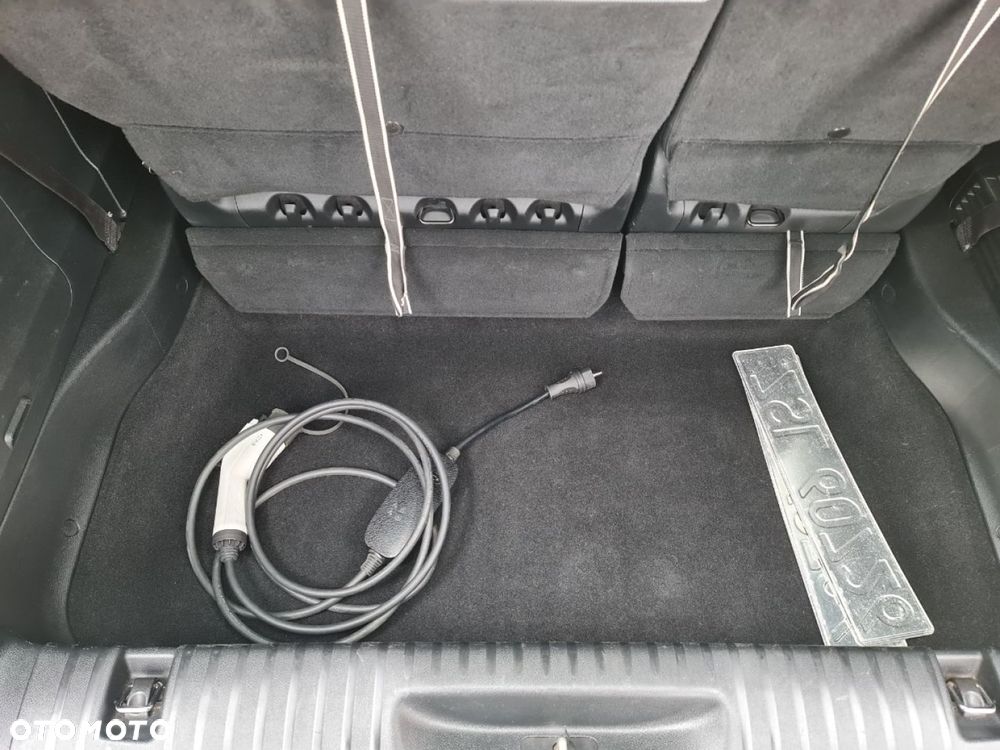 Chrysler Pacifica - 37
