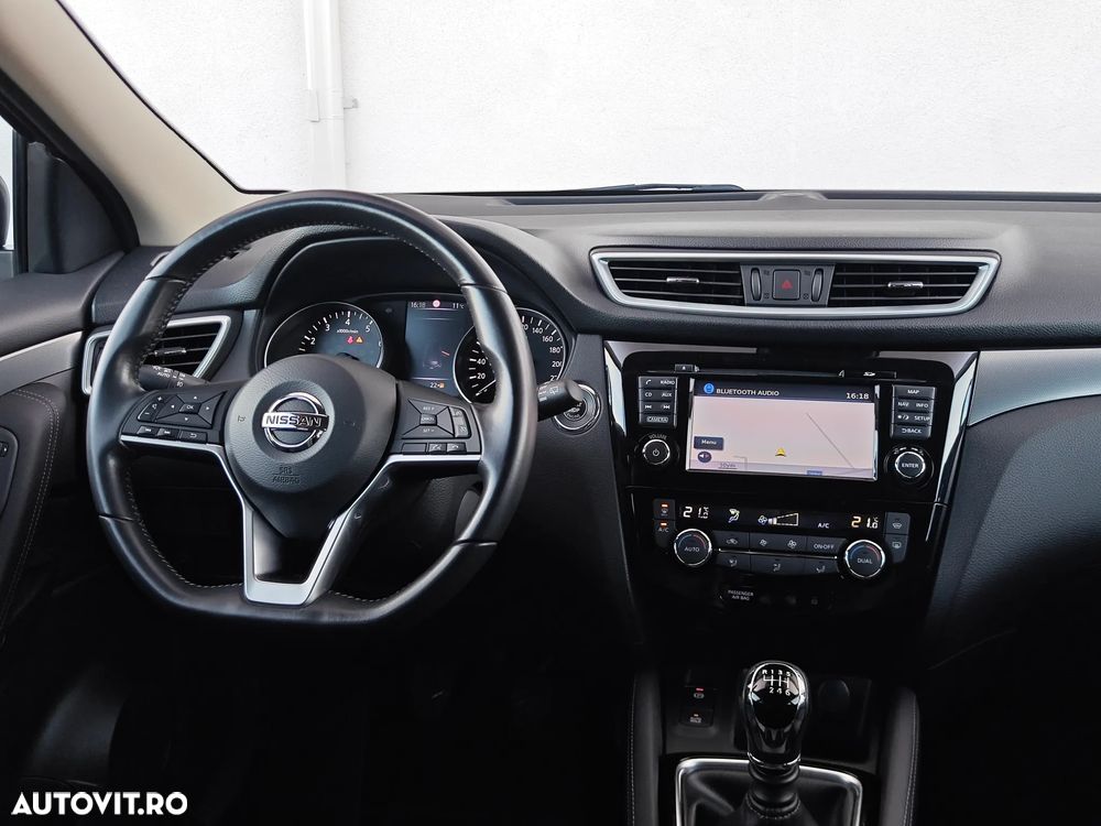 Nissan Qashqai 1.3 DIG-T TEKNA - 8