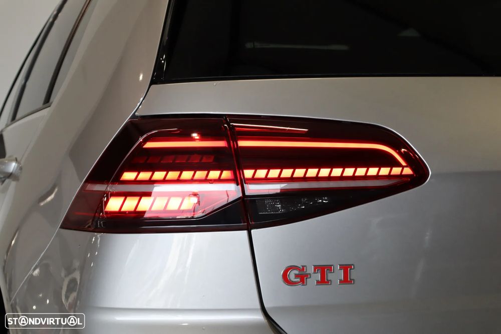 VW Golf GTI (BlueMotion ) DSG Performance - 7