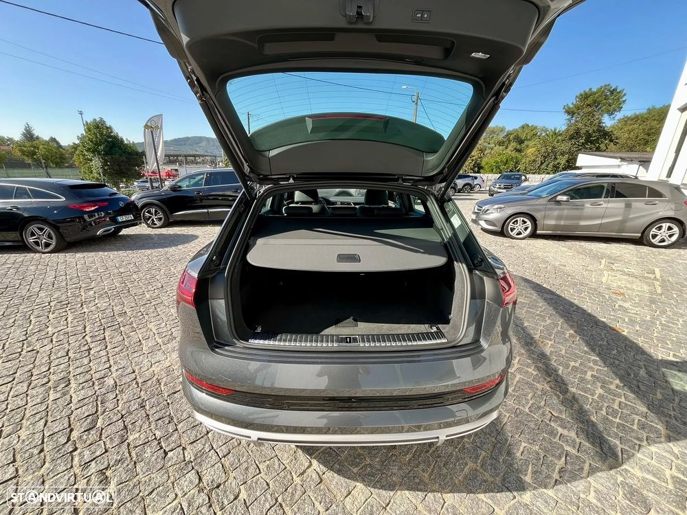 Audi e-tron 55 quattro S line - 16