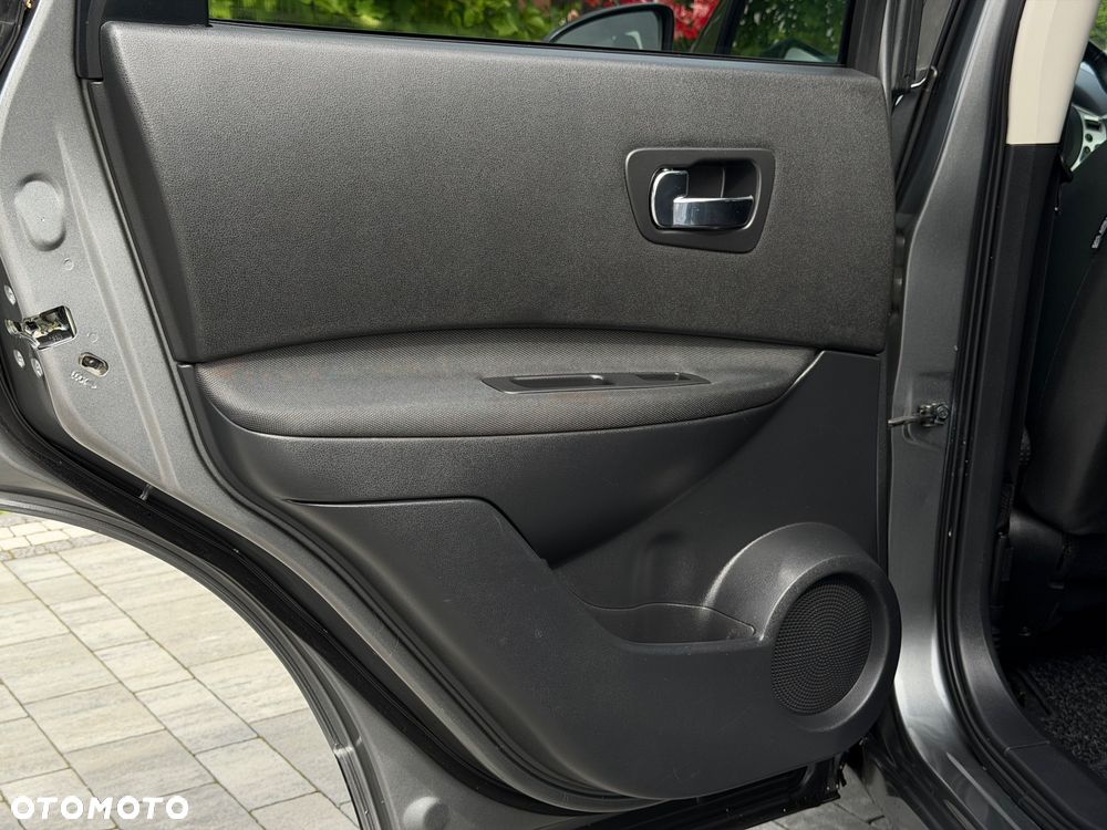 Nissan Qashqai 2.0 4x4 Tekna - 28