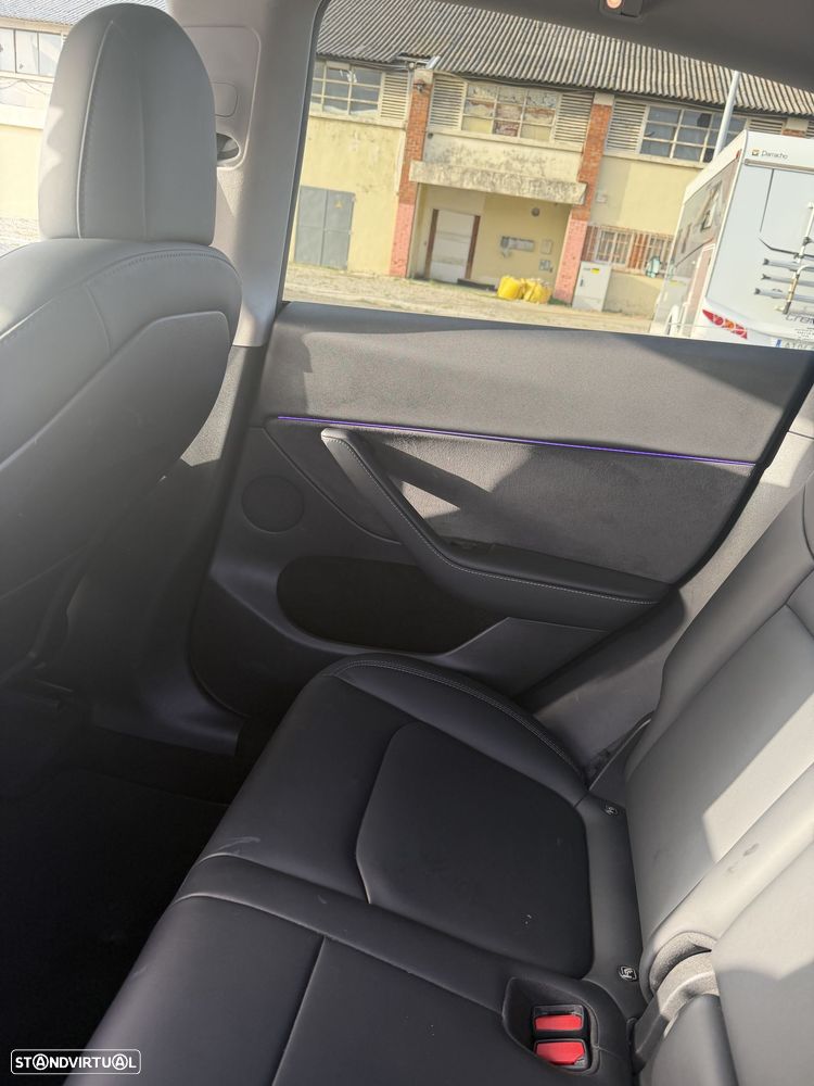 Tesla Model Y Long Range Tração Integral - 11