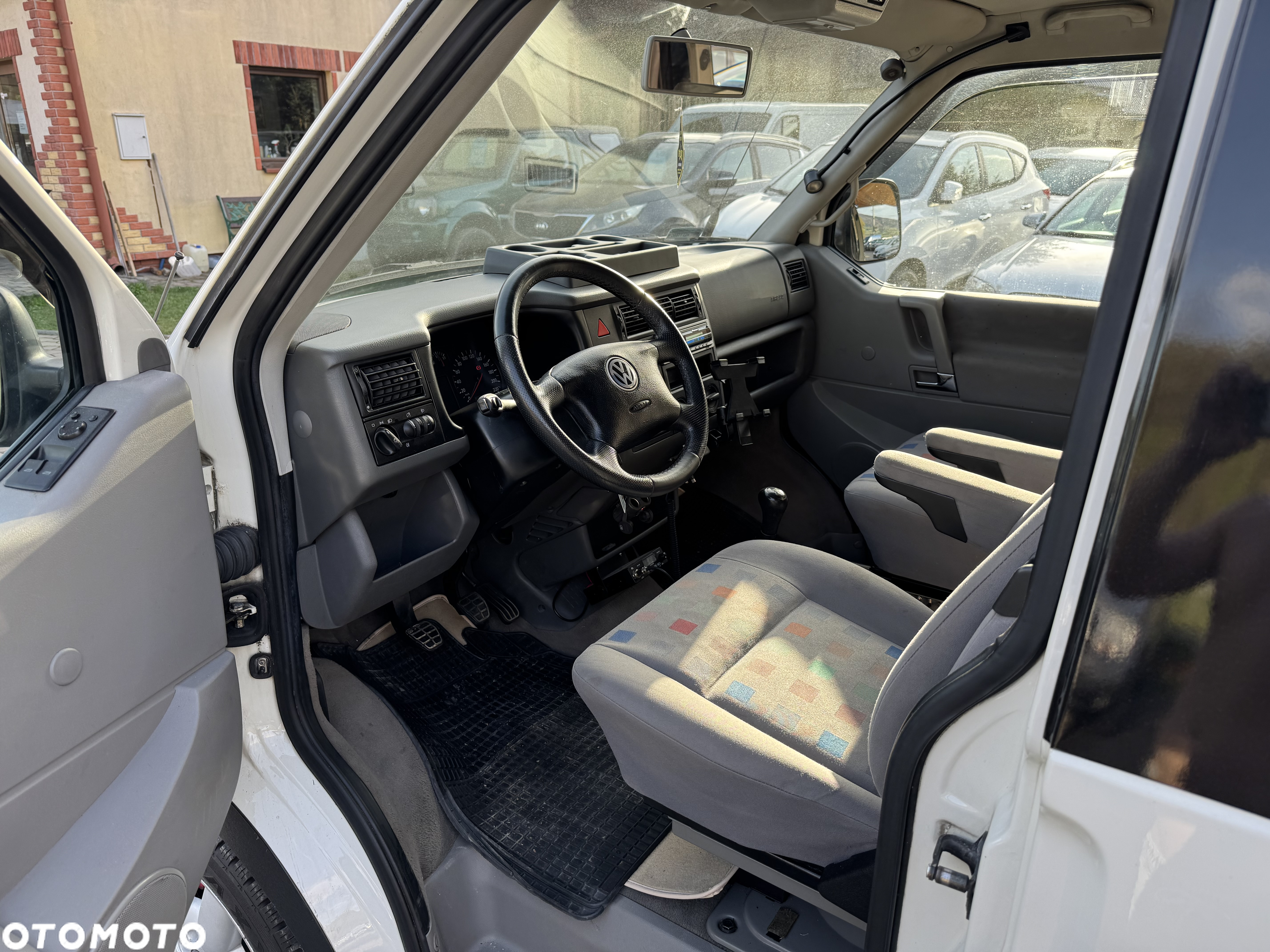 Volkswagen Transporter - 32