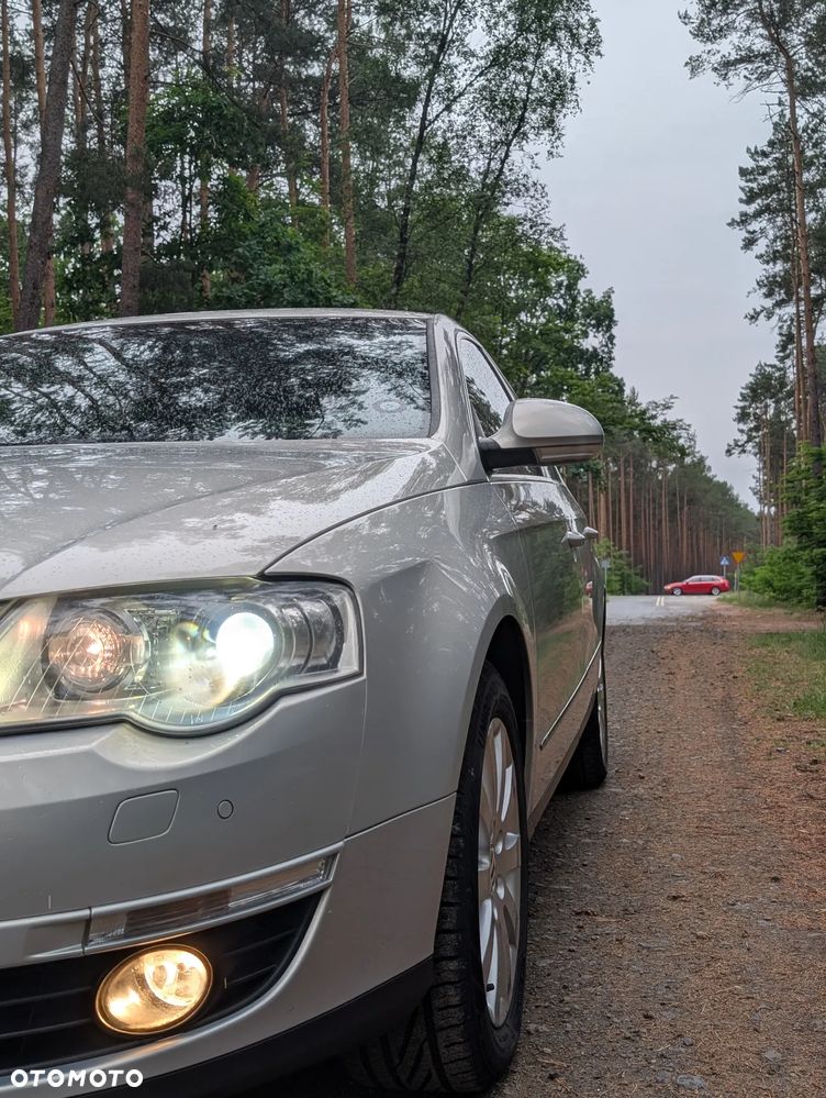 Volkswagen Passat 2.0 TDI DPF Comfortline - 11