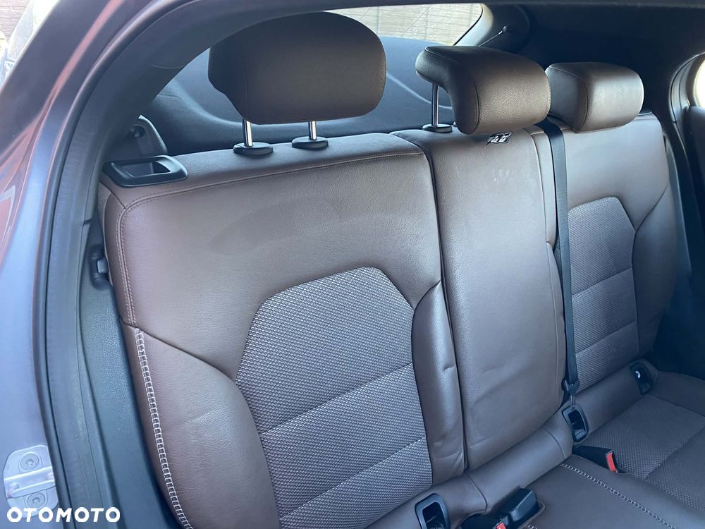 Mercedes-Benz GLA 200 CDI 7G-DCT Edition 1 - 12