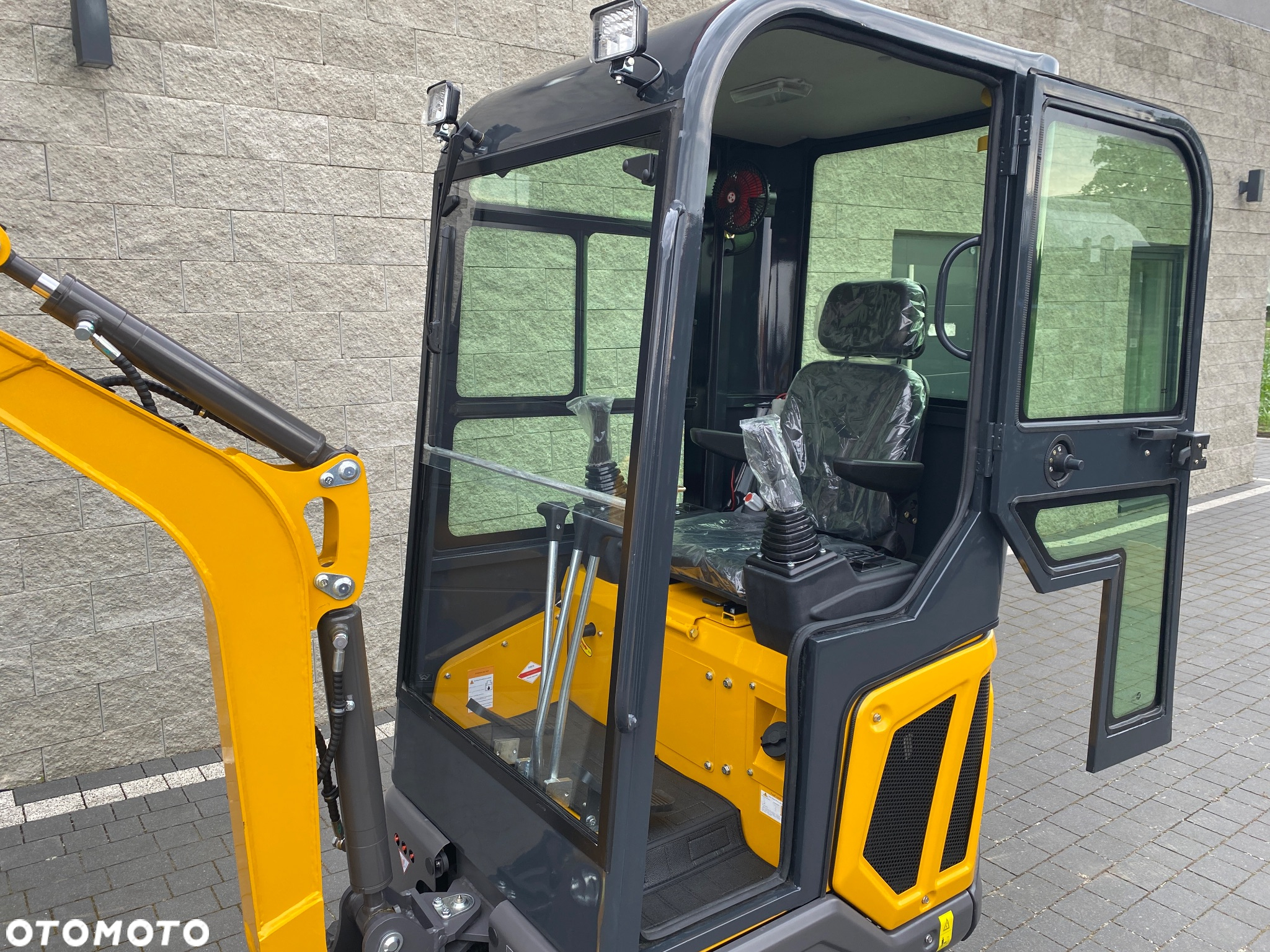 Inny Minikoparka 1.6T | Silnik Kubota | Nowa powystawowa | 4 Łyżki | Ramię skrętne | - 14