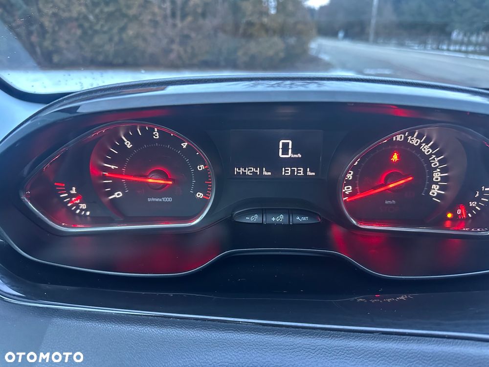 Peugeot 208 1.4 HDi Active - 9