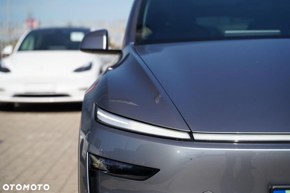 Tesla Y 83.1kWh Long Range RWD - 21