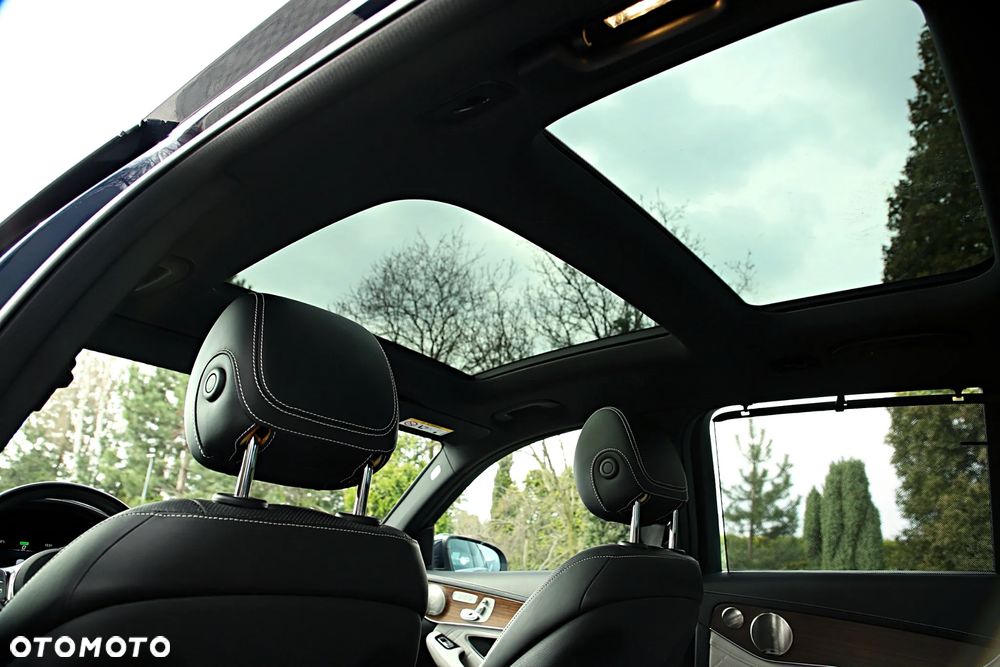 Mercedes-Benz GLC - 26