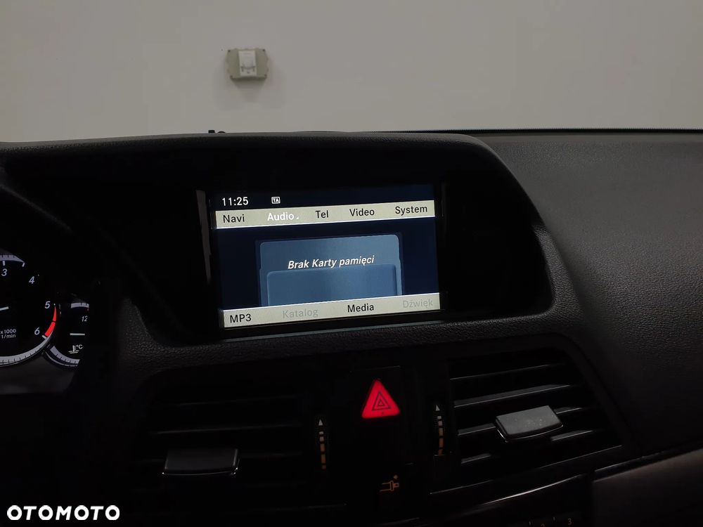 Mercedes-Benz Klasa E - 20