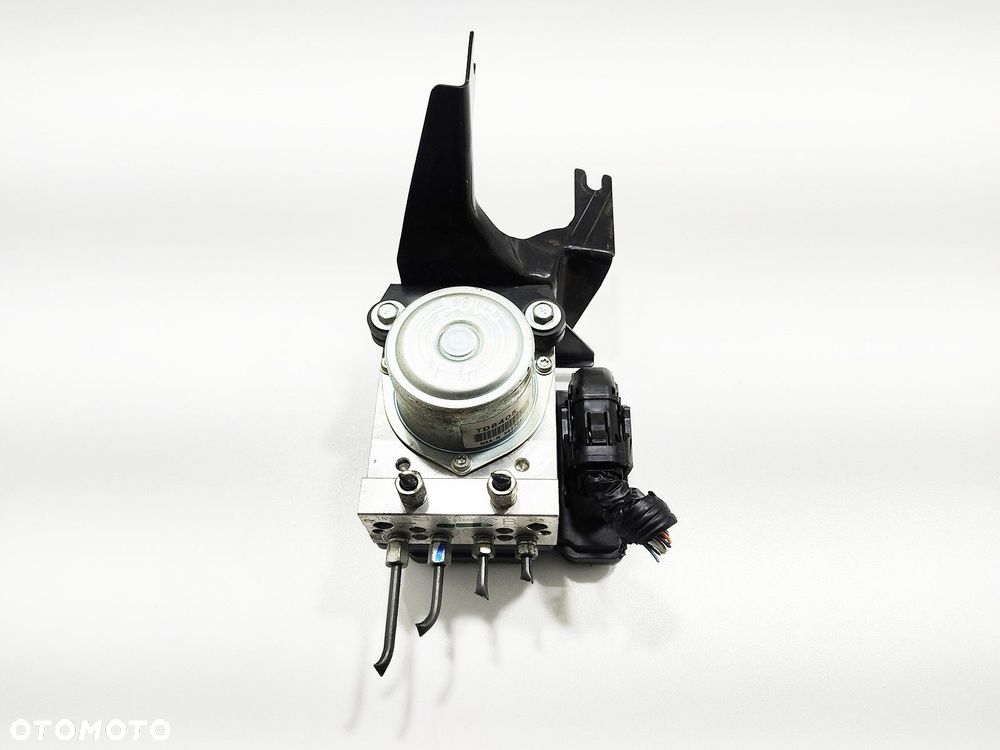 pompa sterownik abs nissan juke i f15 47660bx80b 3904k204 td8405 2010-2014 - 2