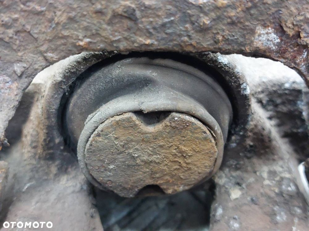 ZACISK HAMULCOWY LEWY + PRAWY TYŁ ASTRA G ZAFIRA A - 6