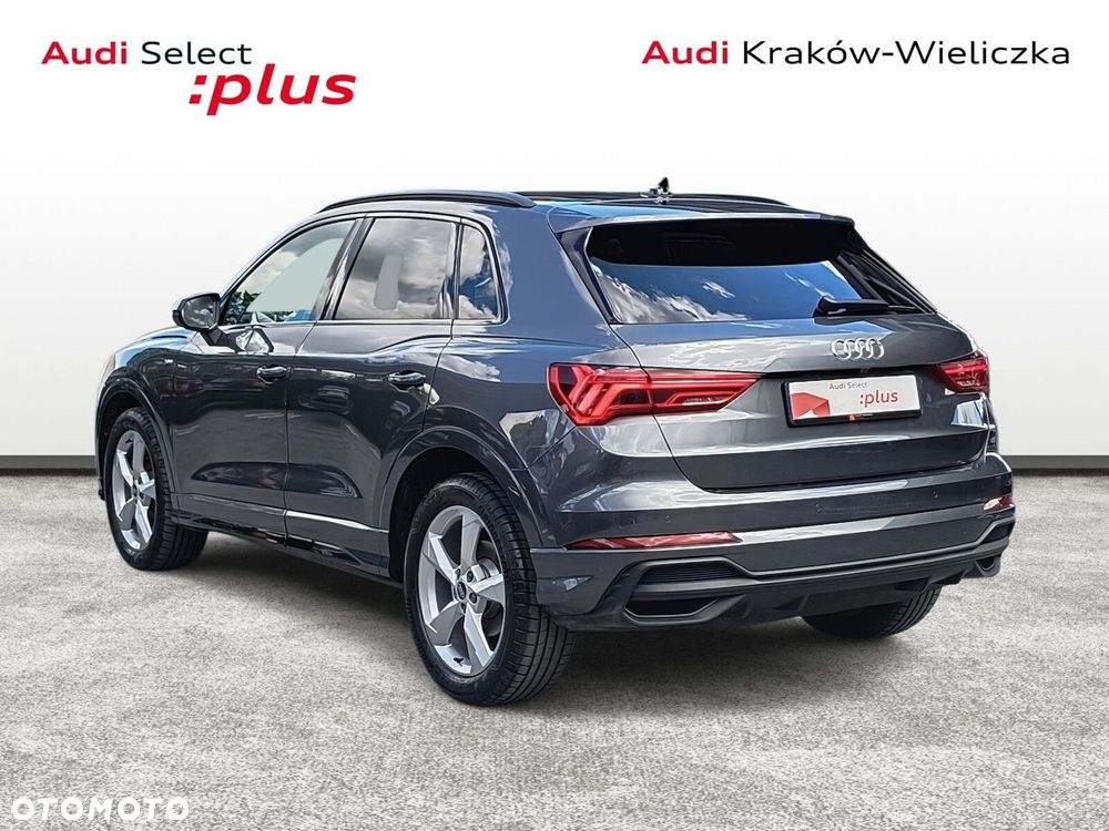 Audi Q3 - 4