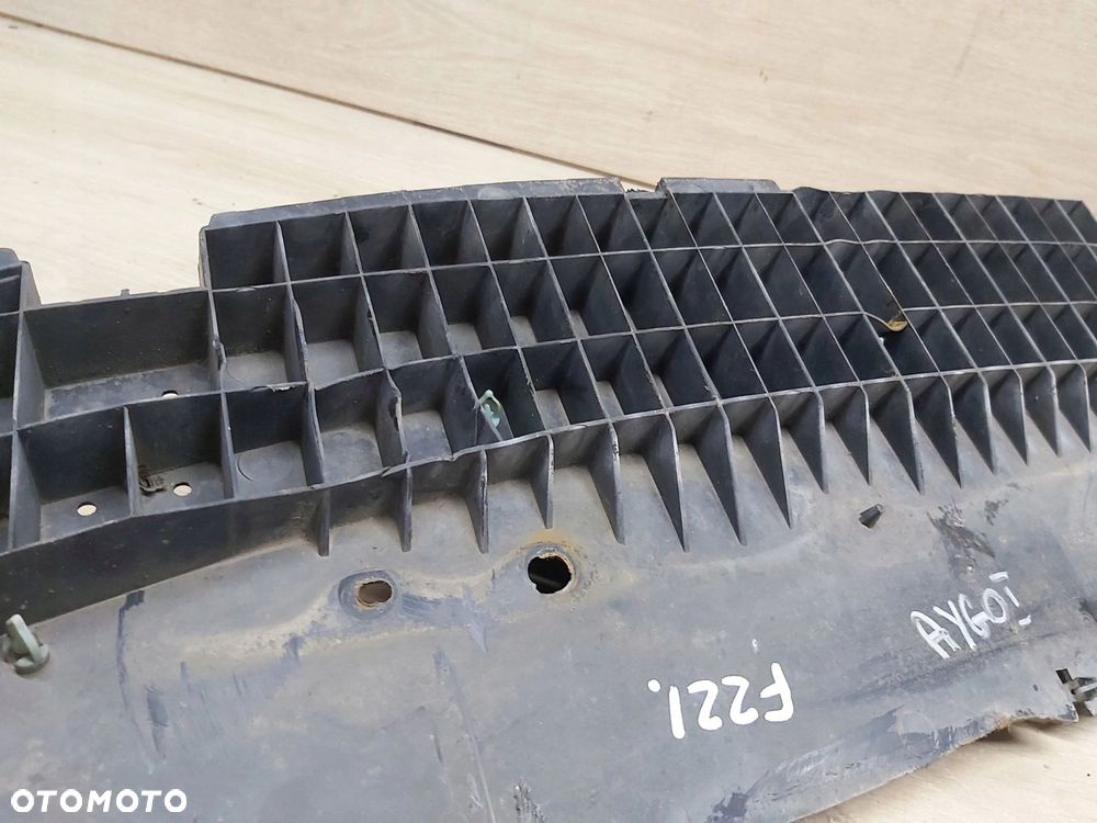 Toyota AYGO I 05-13 osłona płyta pod zderzak przód 52618-0H010 - 4