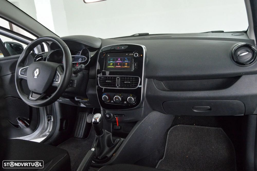 Renault Clio Sport Tourer 0.9 TCE Limited - 8
