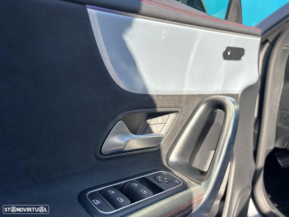 Mercedes-Benz CLA 250 - 13