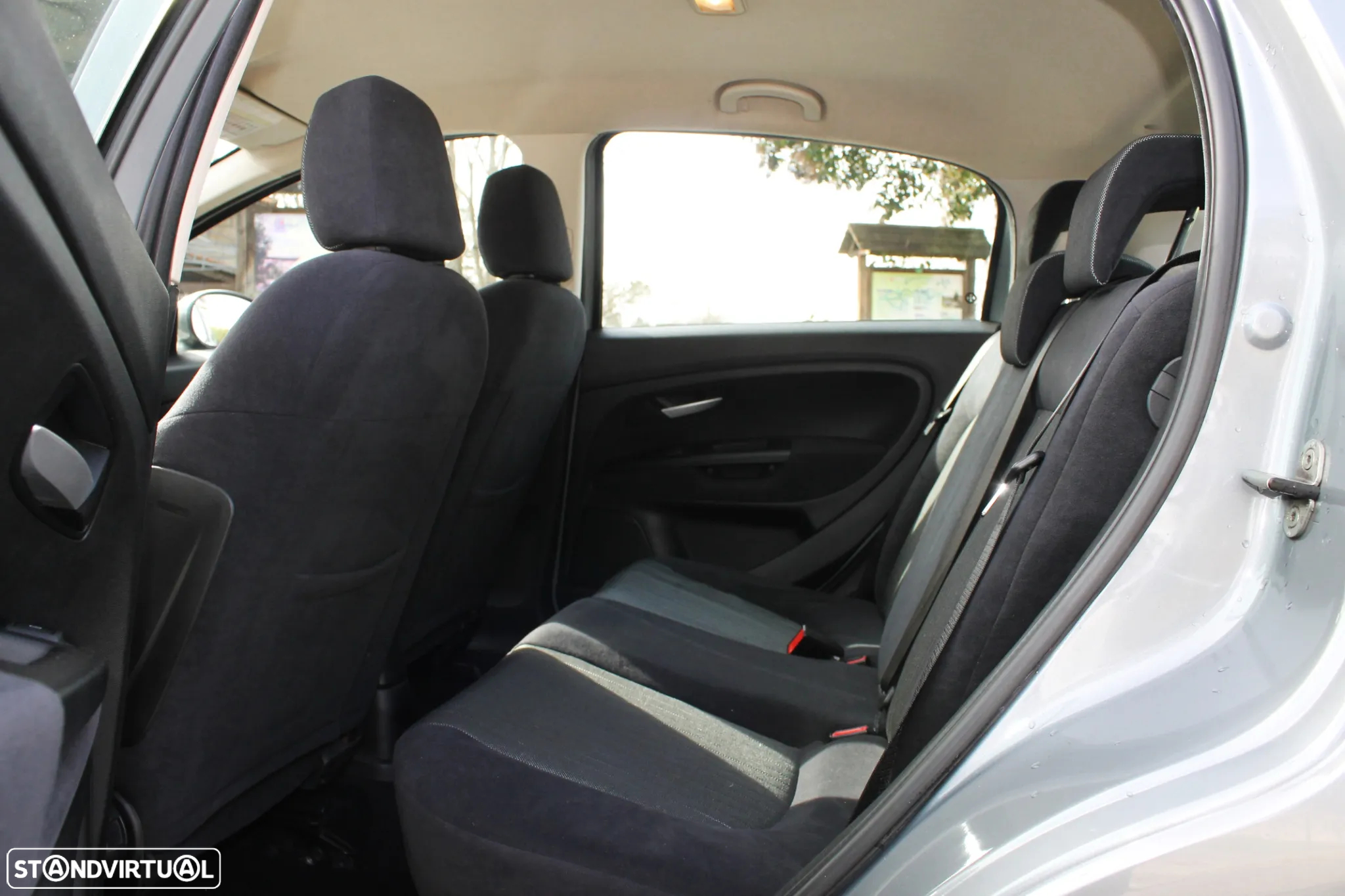 Fiat Grande Punto - 14