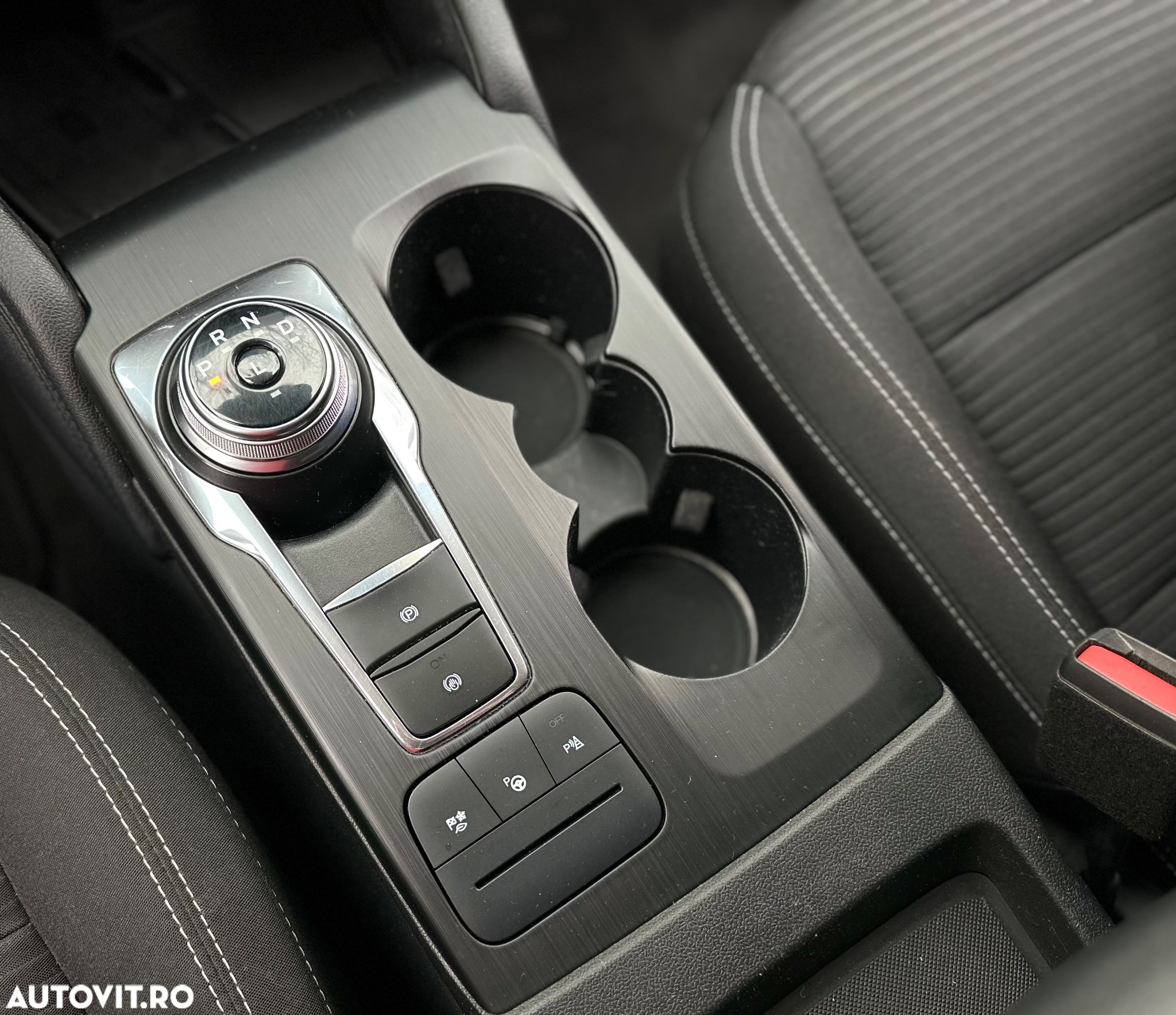 Ford Kuga 2.5 Duratec FHEV TITANIUM X - 18