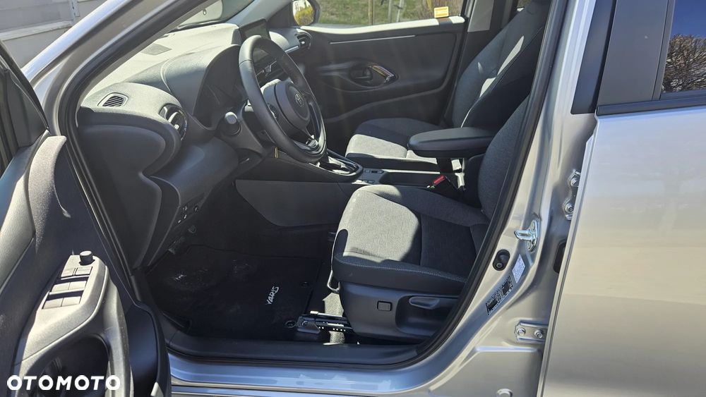Toyota Yaris Hybrid 1.5 Style - 10