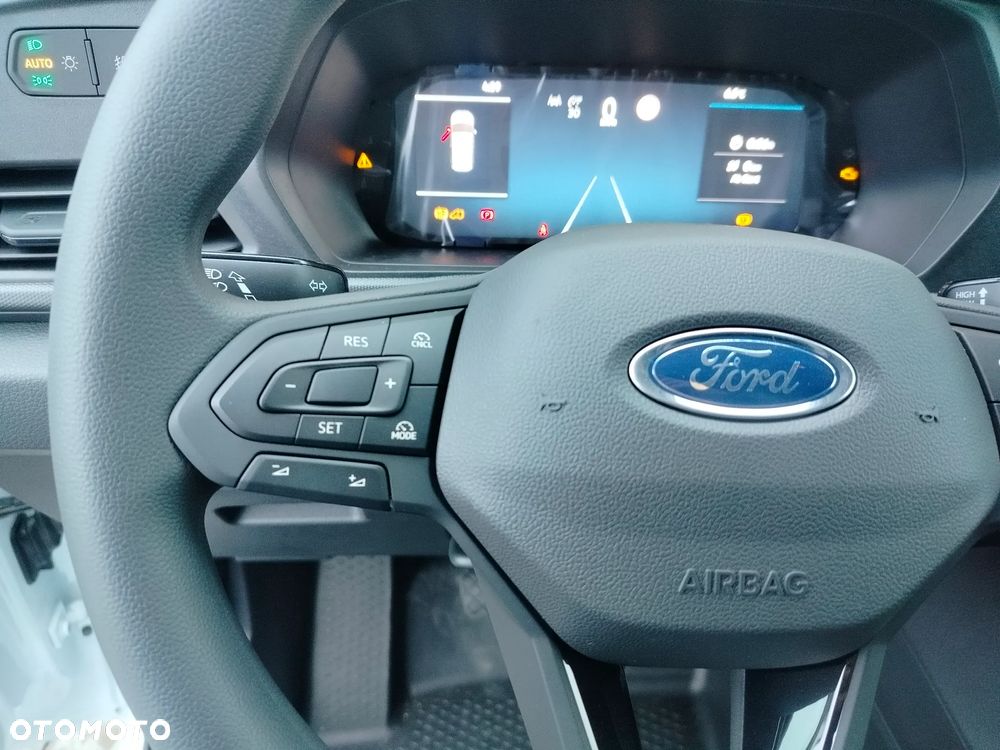 Ford Transit Connect - 8
