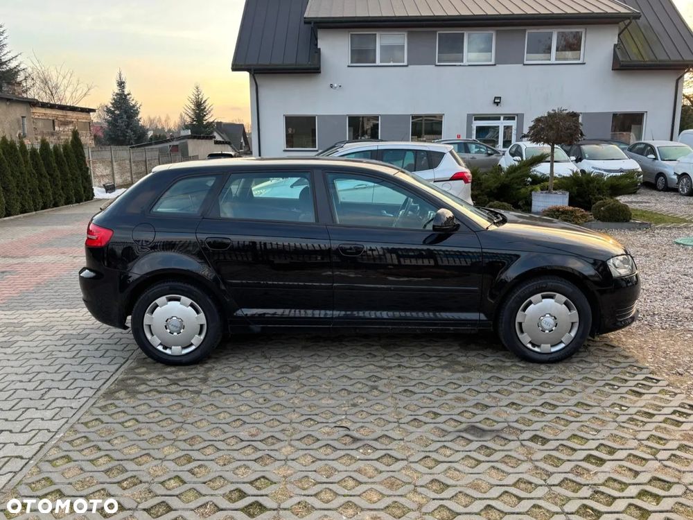 Audi A3 Sportback - 4