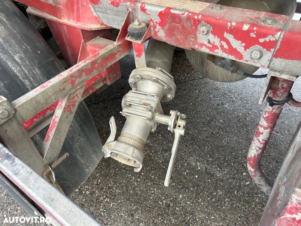 Feldbinder Cisterna,  33.000 l, 3 camere, factura externa - 11