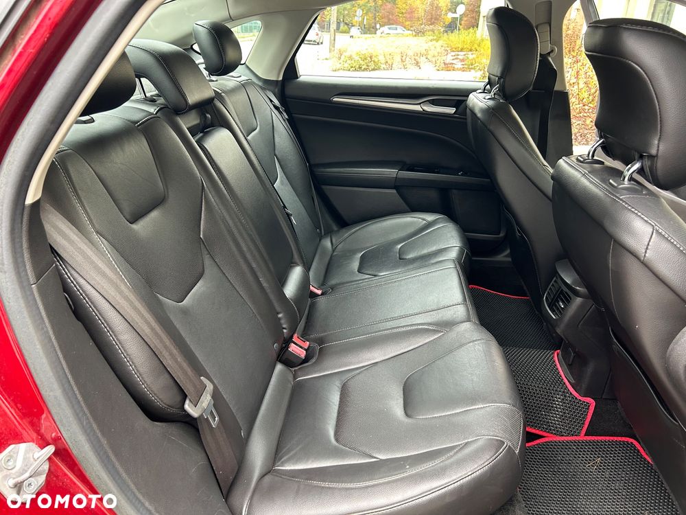 Ford Fusion 2.0 EcoBoost Titanium - 11