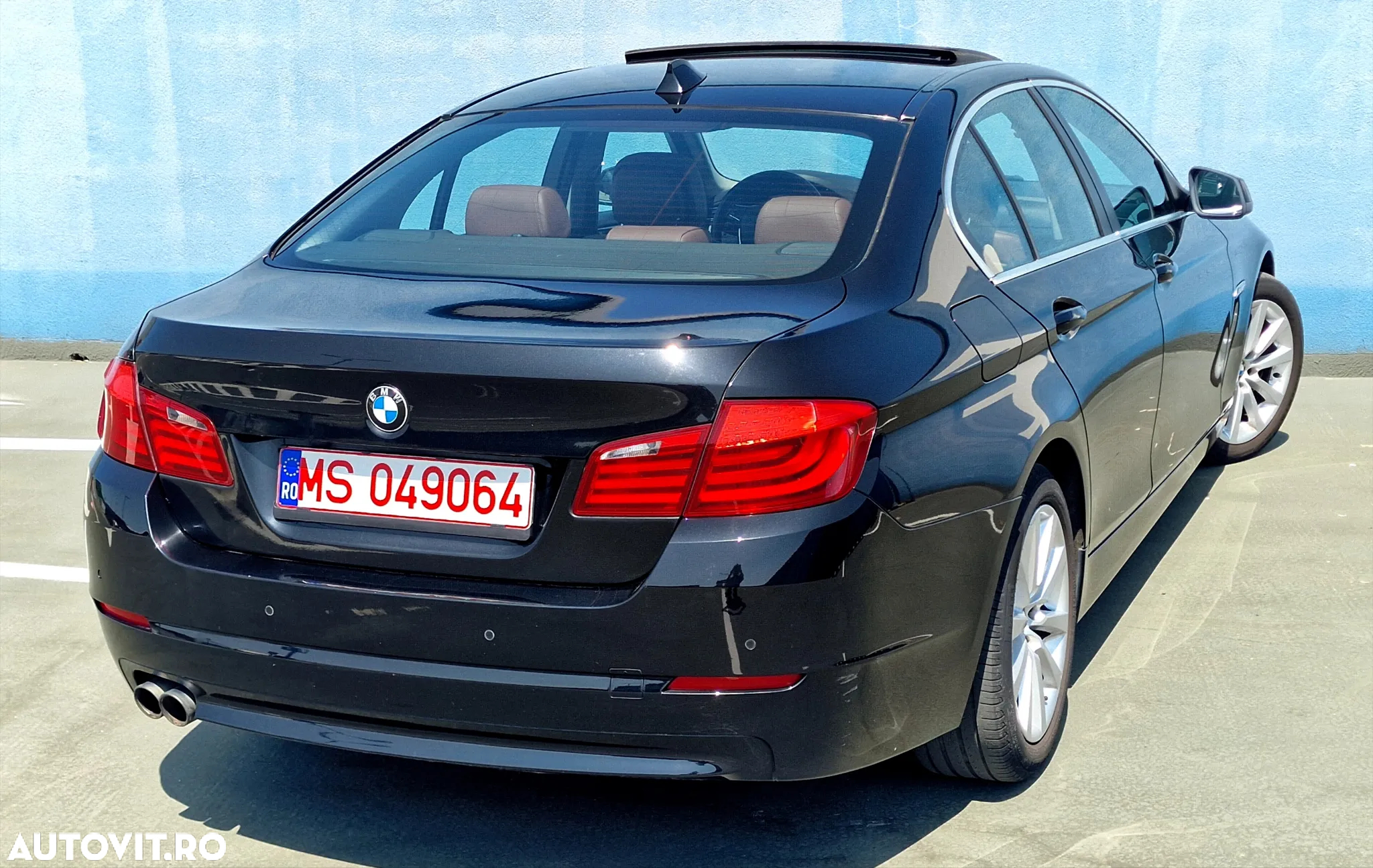 BMW Seria 5 520d Aut. Luxury Line - 4