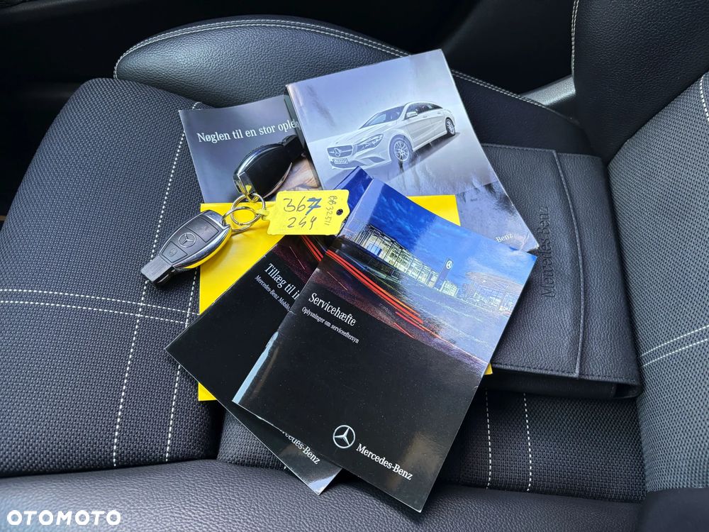 Mercedes-Benz CLA 200 - 35