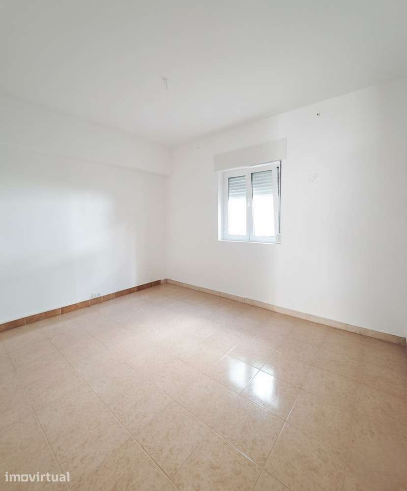Arrendamento de apartamento T3 - Av.ª 11 de Março - Grande imagem: 5/8