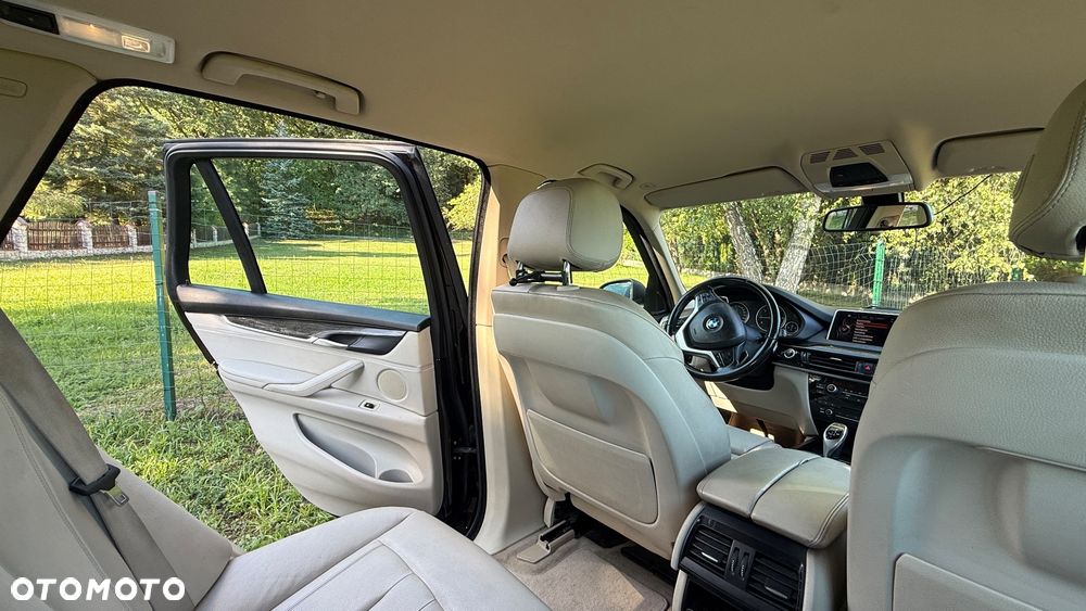 BMW X5 xDrive25d - 14