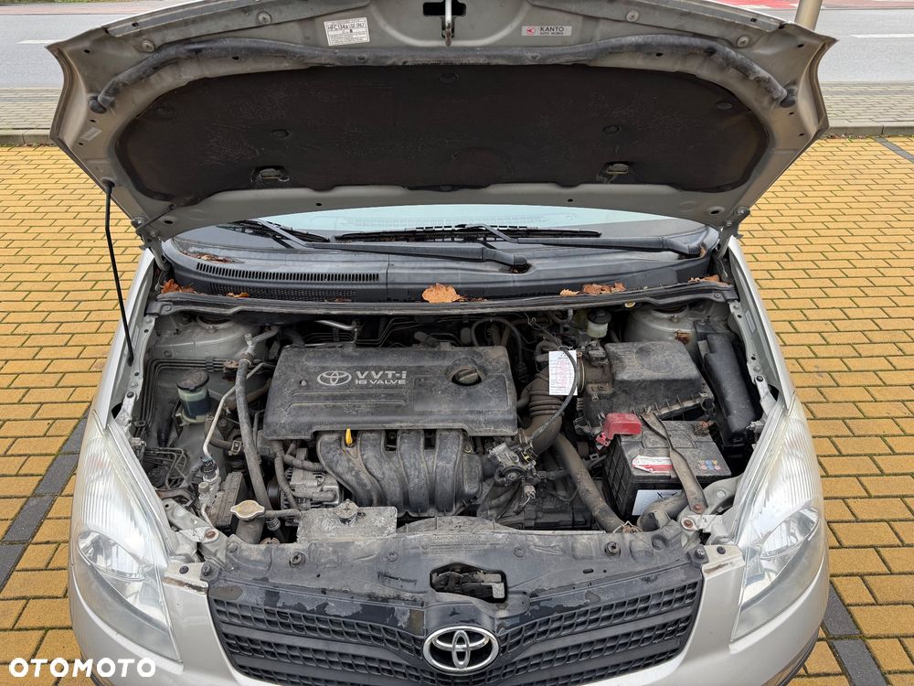 Toyota Corolla Verso 1.6 - 26