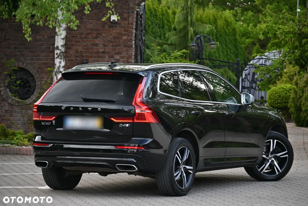 Volvo XC 60 D5 SCR AWD R-Design - 16