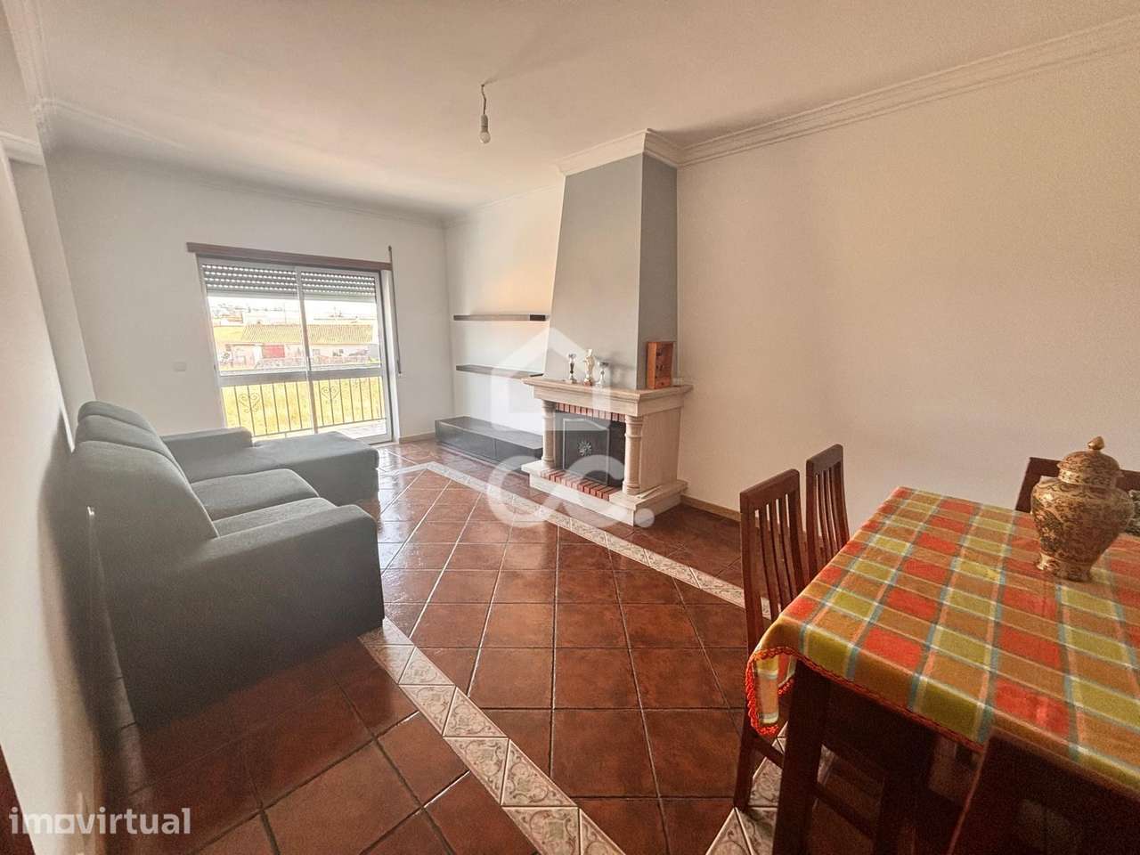 VIEIRA DE LEIRIA--- Apartamento T2, com arrecadação privativa no sotão - Grande imagem: 2/10