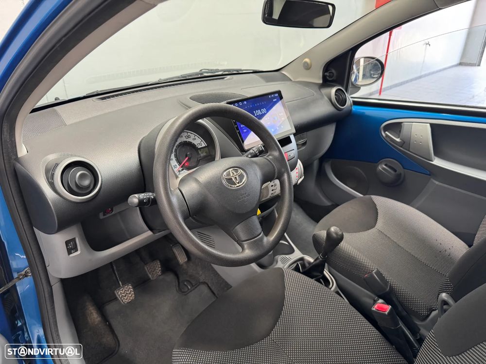Toyota Aygo CoolBlue - 12