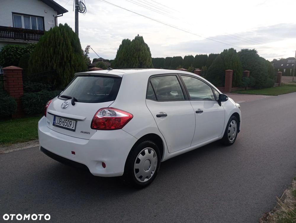 Toyota Auris 1.33 Dual-VVT-i Life - 11